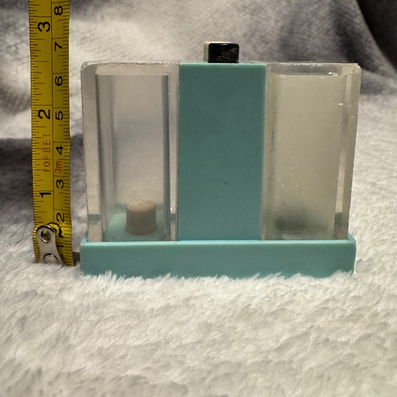 Vintage MCM Whirley Industries Push Button Salt And Pepper Shakers Aqua Blue - Picture 3 of 6
